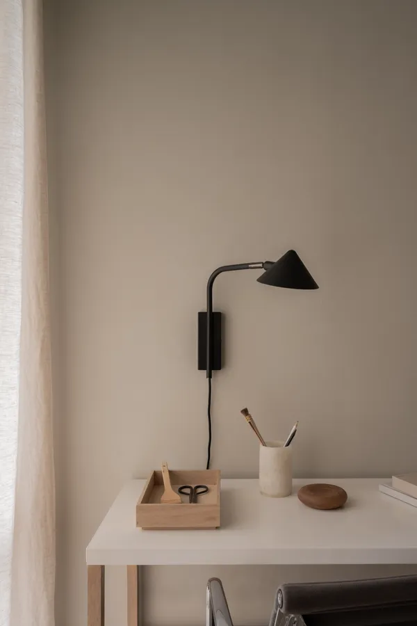 Kuro Vägglampa