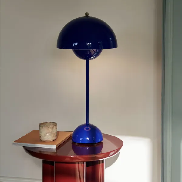 Flowerpot VP3 Bordlampe Cobalt Blue