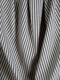 Klädsel Till Le Grand Air Fotpall Linne Ash Stripe