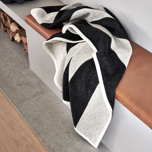 Bob Teppe 70x300 cm Black / Vanilla