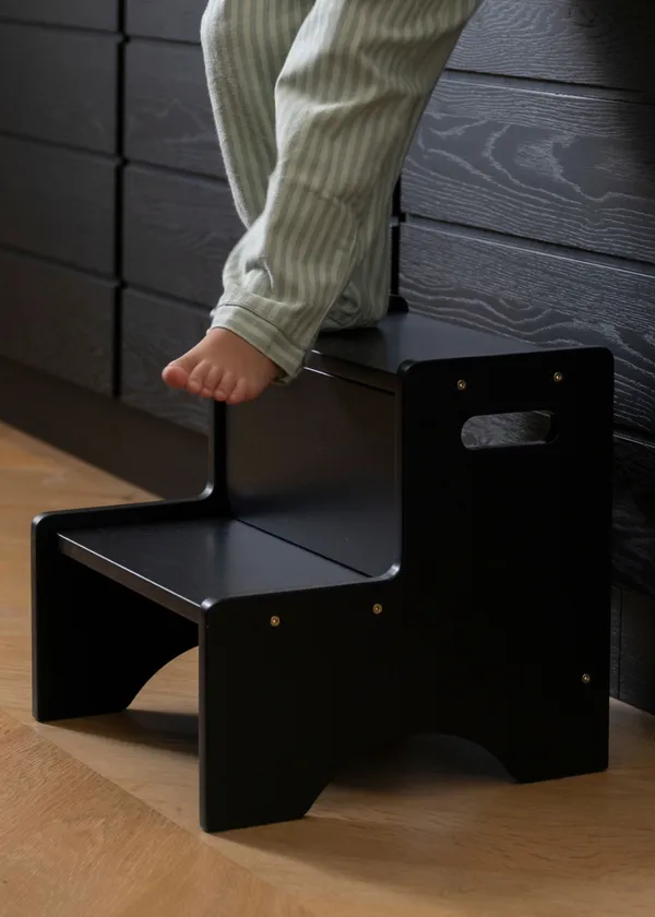 Step Up Trappestol Sort