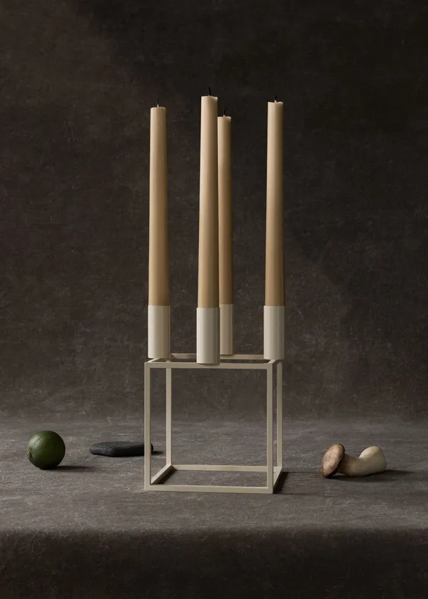 Kubus 4 Ljusstake Ivory
