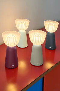 Swiing Bordslampa Portabel Black Cherry