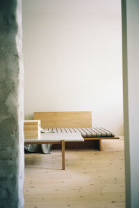 Eugene Sofabord 70x125 cm Lys Beton / Lys Eg
