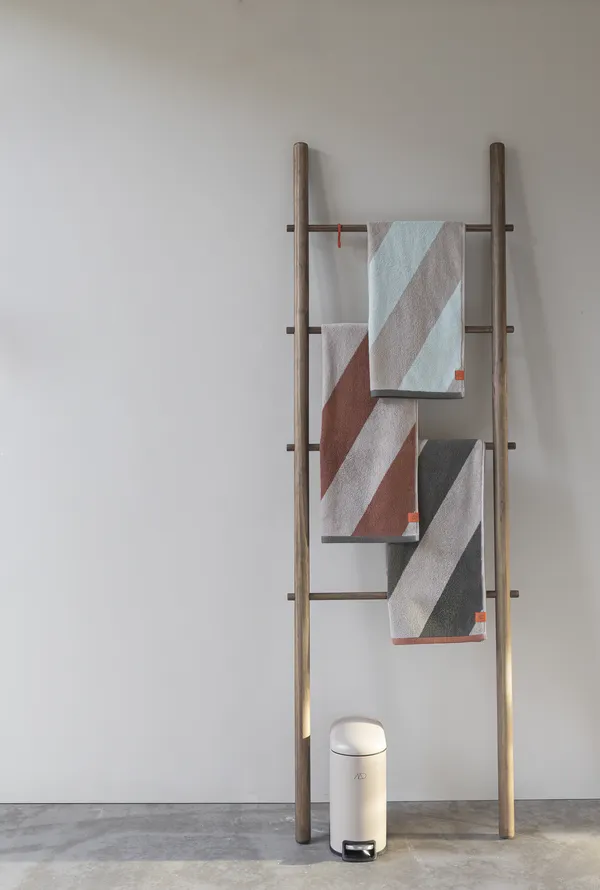 Diagonal Pyyhe 50x90 cm Mint