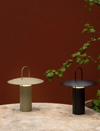 Ray Bordslampa Portabel Dusty Green