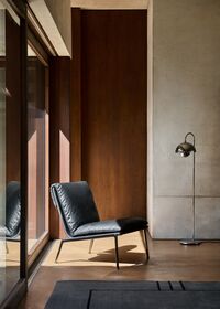 Muno LN18 Lounge-Tuoli Warm Black / Musta Nahka