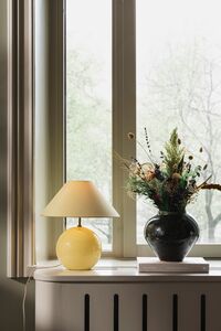 Iris 35 Bordlampe Gul