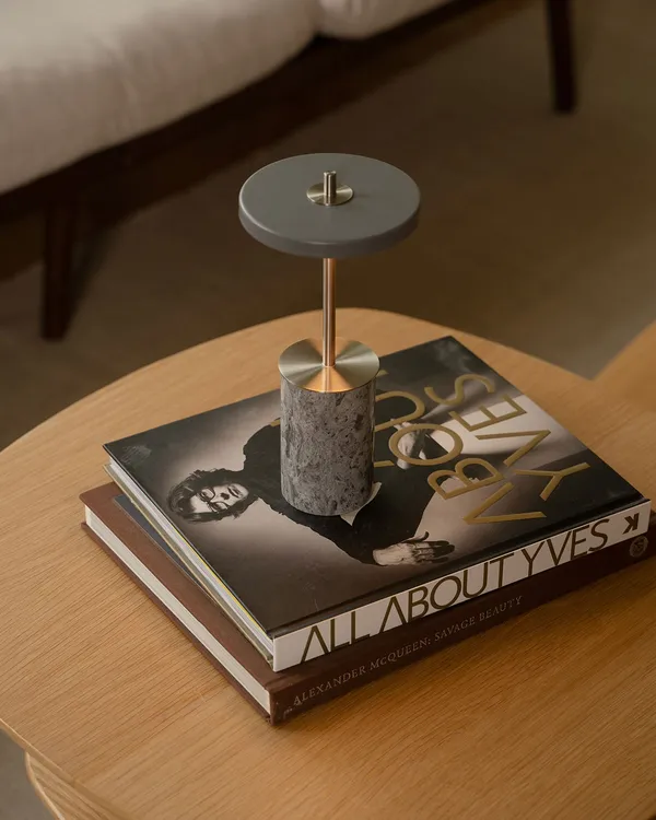 Asteria Move Mini Bordlampe Bærbar Grå Marmor / Stål