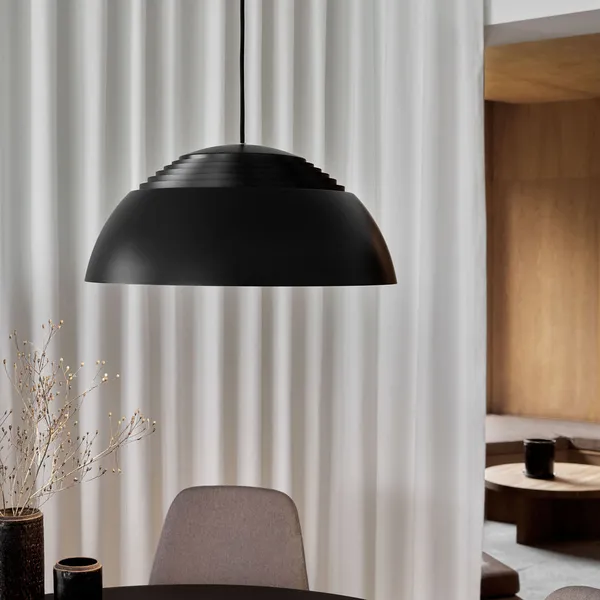 AJ Royal Pendel 370 mm 2700K Phase Dimming Svart
