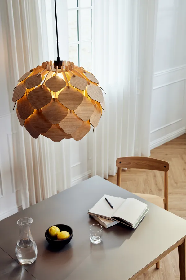 Unite Stol Vitpigmenterad Ek