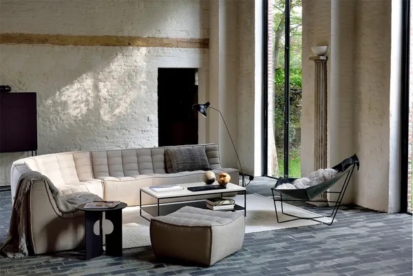 N701 Hjørnesofa rundt hjørne Beige
