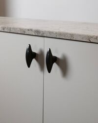 Belle Knop Antique
