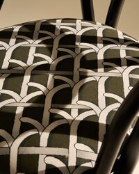 Bistra Spisestol Med Armlener Ebony / Reales Pattern 003
