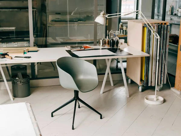 Loop Stand Bord 180 cm Laminat / Vit