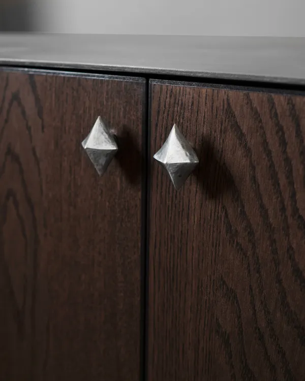 Villum Nuppi Zinc