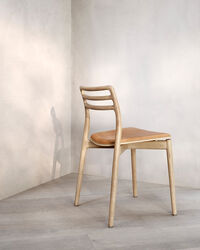 481 Cabin Chair Leather Light Oak / Sand