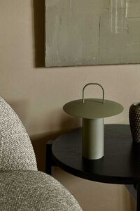 Ray Bordslampa Portabel Dusty Green