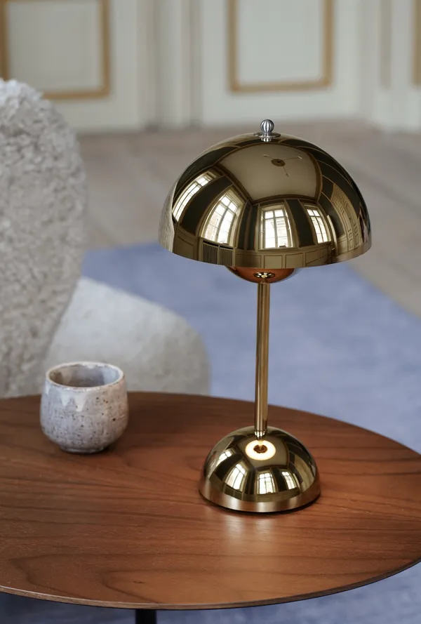 Flowerpot VP9 Bordlampe Bærbar Brass-Plated
