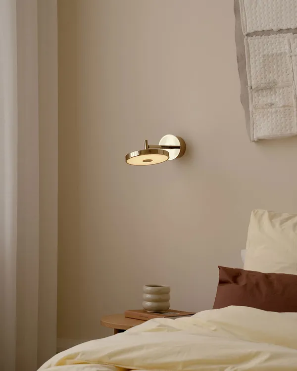 Asteria Vägglampa Kort & Fastkopplad Polerad Mässing