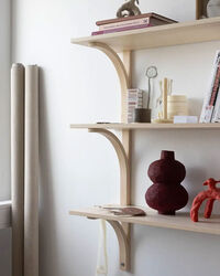 Levi Wall Shelf 180 cm Medium Brass / White Pigmented Ash
