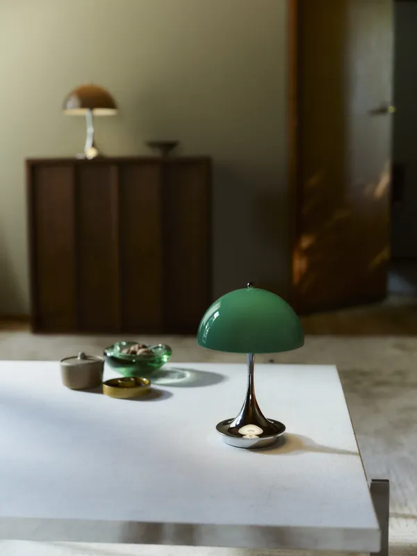 Panthella 160 Bordlampe Bærbar V3 Original Opal Green