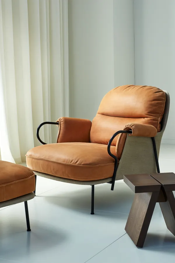 Lyra Armchair Vintage Cognac
