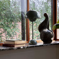 Flowerpot VP3 Bordlampe Laget av PVC Laget av malt metall Stone Blue