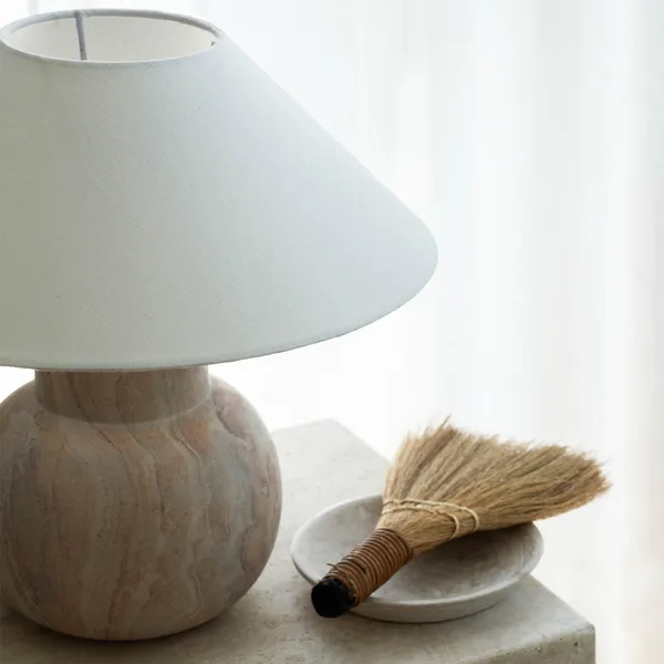 Pella Lampfot Sandsten
