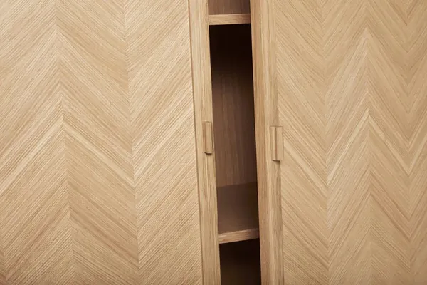 Herringbone Garderobeskab