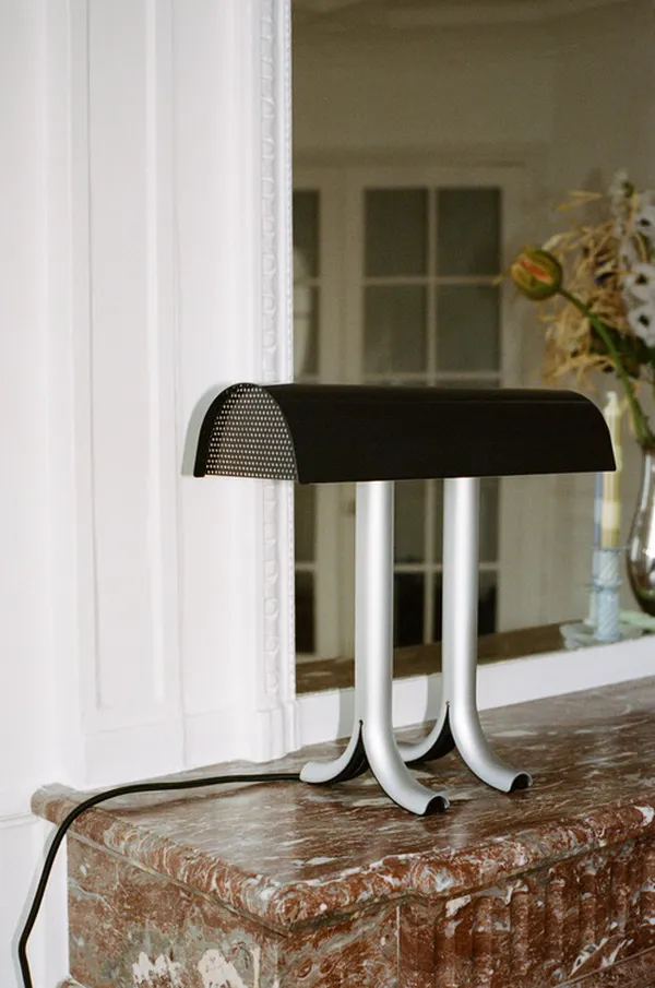 Anagram Bordlampe Iron Black
