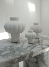 Balloon 08 Vase 30 cm Raw White