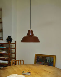 Workshop W4 Riippuvalaisin Chocolate Brown