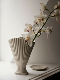 Fountain Vase Offwhite