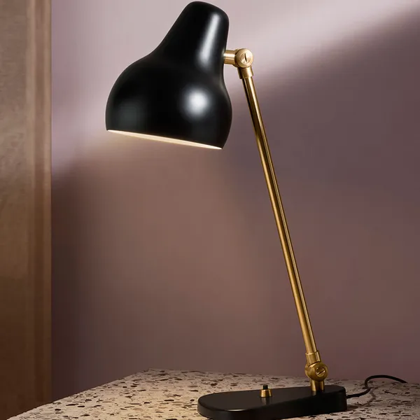 VL38 Bordlampe Sort