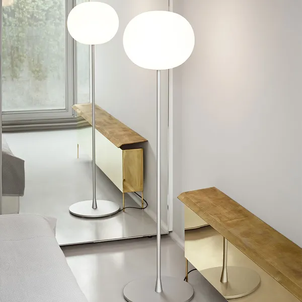 Glo-Ball F2 Lattiavalaisin
