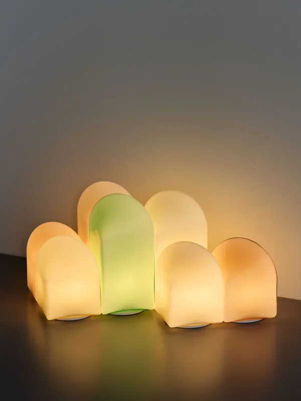 Parade 160 Bordslampa Portabel Shell White