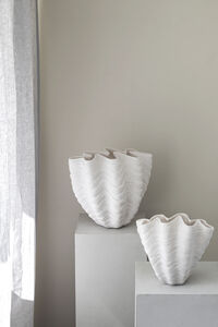 Shell Vase Off-white 22 cm
