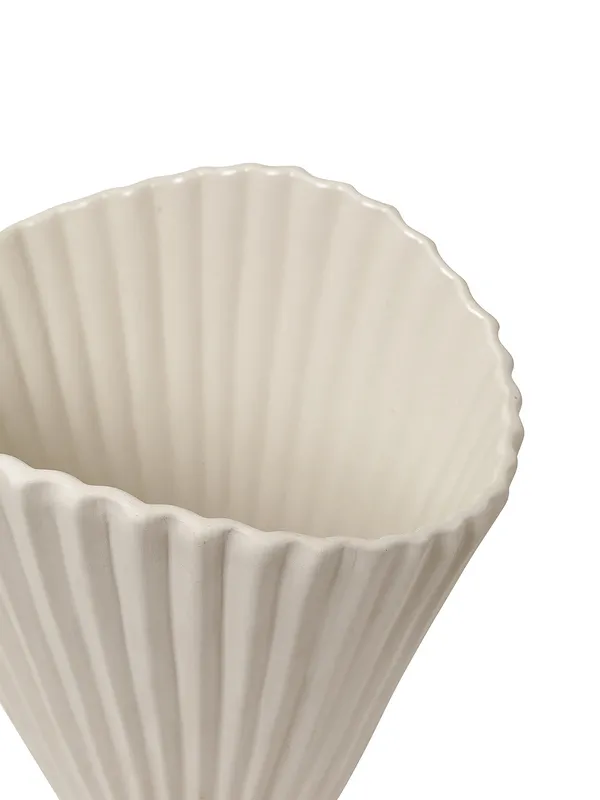 Fountain Vase Offwhite