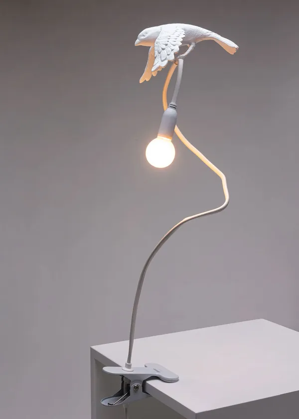 Sparrow Taking off Bordlampe Med Klemme