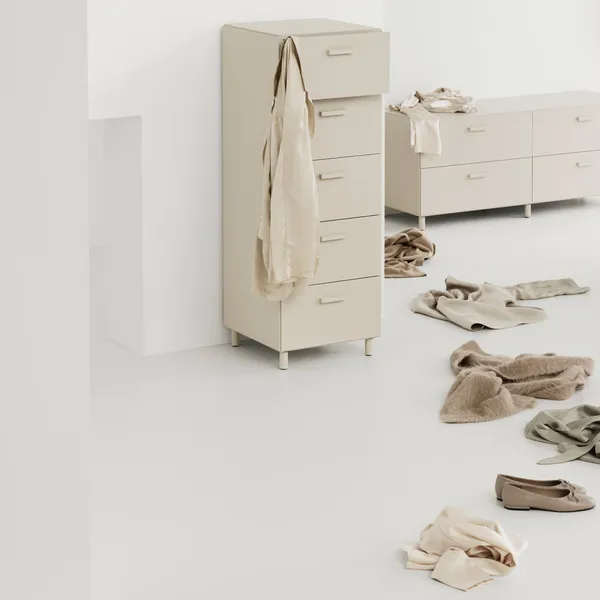 Relief Kommode Lav med Ben Beige