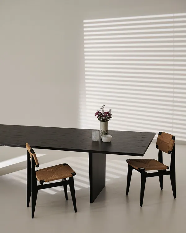 Private Matbord 320 cm Svartbetsad Ask