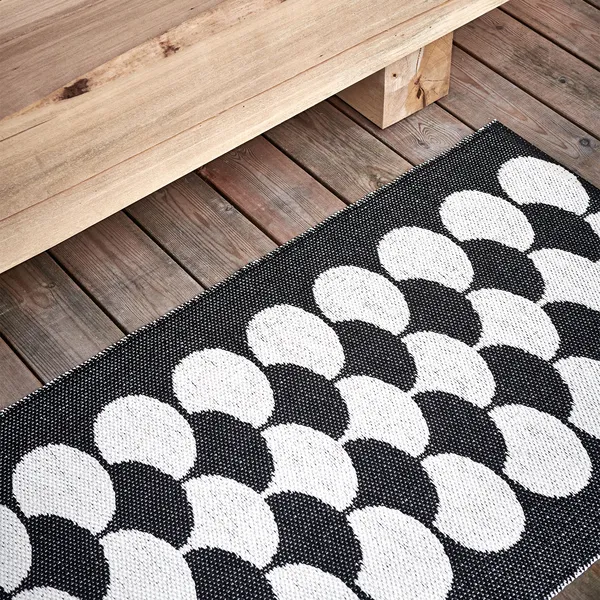 Poppy Teppe Sort/Vanilla 70x350 cm