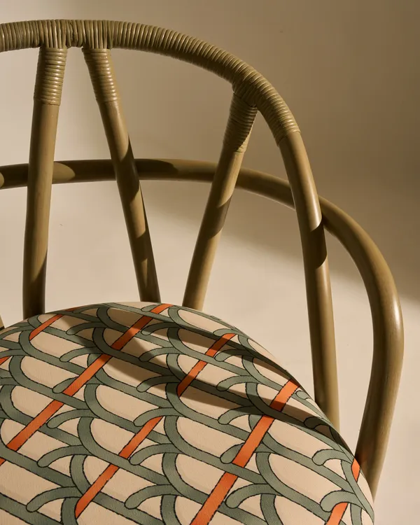 Bistra Käsinojallinen Ruokailutuoli Olive / Reales Pattern 001