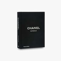 Chanel Catwalk Kirja