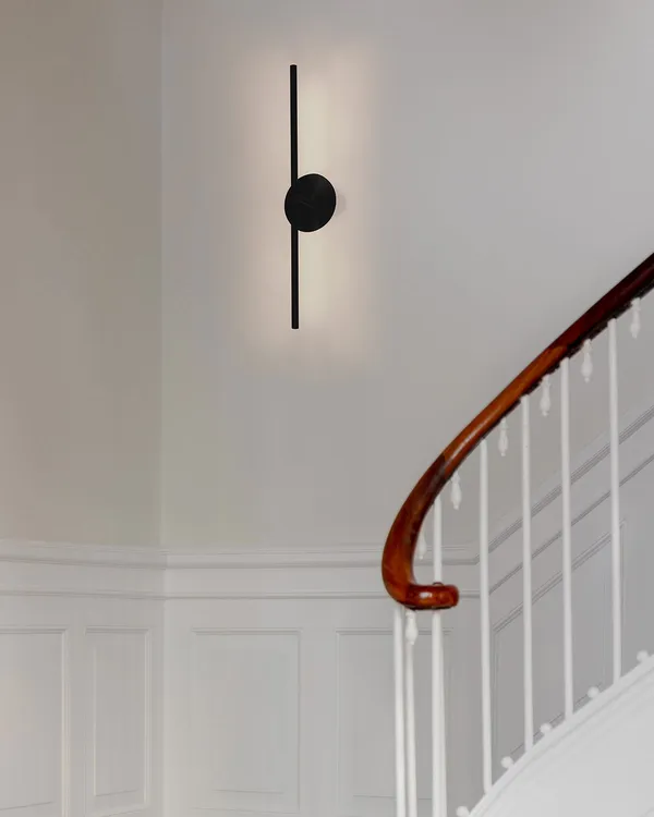 Omni Vegglampe Sort