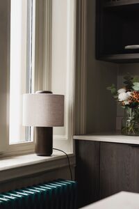 Bosco Bordlampe Mørkbeiset Eik / Beige