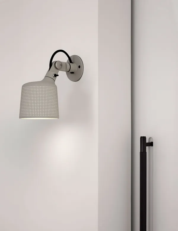 524 Wall Spot Warm grey