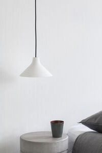Seam Pendel Sort / Hvid 25 cm