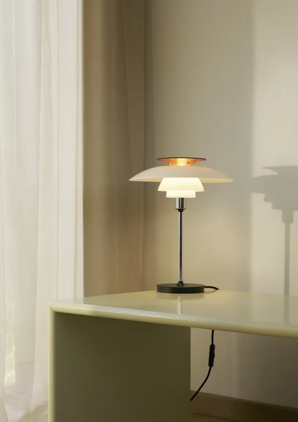 PH 80 Bordlampe Krom / Opalhvid
